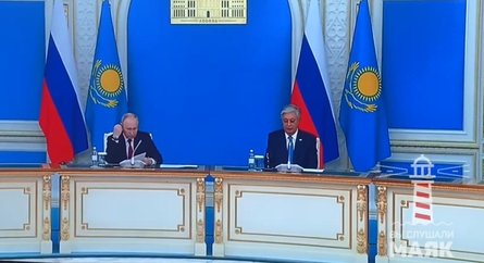Путин в Астане во время выступления Токаева