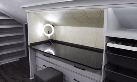 Гардероб на чердаке, старый жуткий чердак, гардероб, жуткий чердак, ремонт, соцсети, фото до и после, подарок для жены