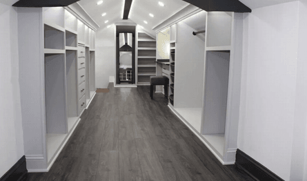 Гардероб на чердаке, старый жуткий чердак, гардероб, жуткий чердак, ремонт, соцсети, фото до и после, подарок для жены