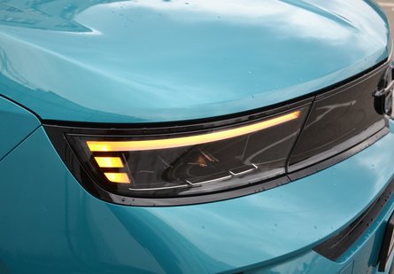 Светодиодные фары Opel Mokka