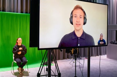 Метью Баррет