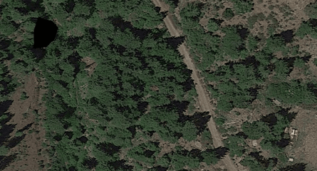 Карстовая воронка в США, "Дыра Мэла", ворота в ад, не могут найти воронку, яма, нет дна, темная дыра, выбрасывают мусор,