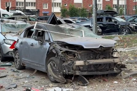 У ЗМІ показали наслідки нічної атаки на Київ