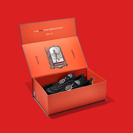 Репер Lil Nas X, "сатанинські кросівки"