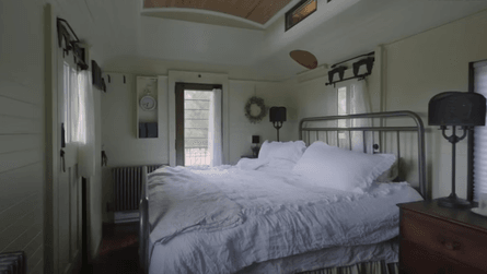 Вагон поезда, необычный дом, старый вагон поезда, роскошный дом, аренда жилья, Airbnb, Car 306, сделали ремонт, ремонт своими руками