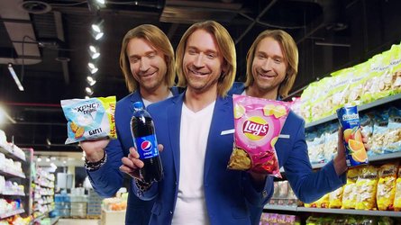 МНОГО КАМПАНИЙ. Часто один и тот же артист снимается во многих промороликах и рекламирует разные продукты