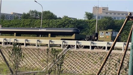 Підводний дрон AJX002 Китаю з'явився на репетиції параду