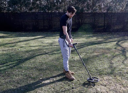 Сокровища на дне озера в США, аквалангист Дарик Лангос, металлоискатель, охотники за сокровищами, находки