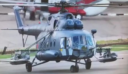 Вертолет ВС РФ несет два "Дань-М" на креплениях