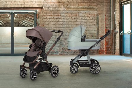 Дитячий візок Mercedes-AMG GTS