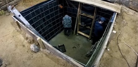 Хижина в лесу, ремонт, дом в лесу, переделал хижину в бункер, экологичное жилище, заброшенная хижина, заброшенный дом,