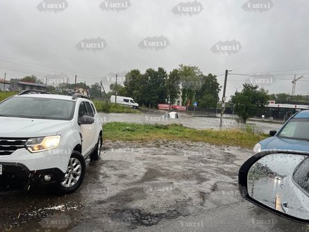 Через повінь у Львівській області затопило дороги