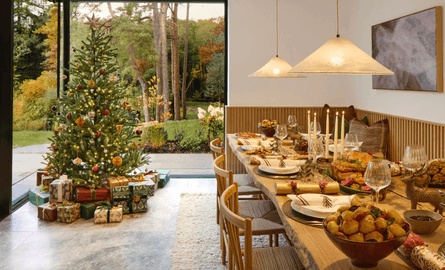 Рождественно украшенная гостиная и обеденный стол в роскошном доме с панорамными окнами и видом на лес