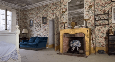 Блогер, городской исследователь, заброшенный особняк, поместье, дом, жилье, потайная дверь, расписные потолки, брошенные вещи