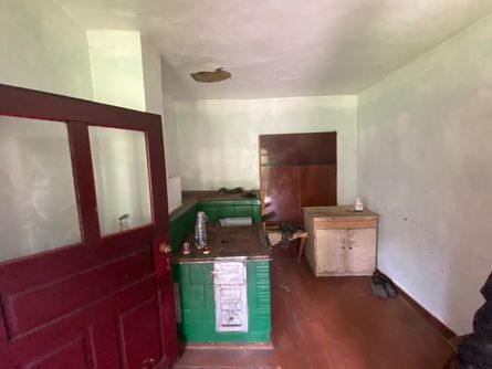 Купити хату в селі, придбання нерухомості, будинки до та після ремонту, житло