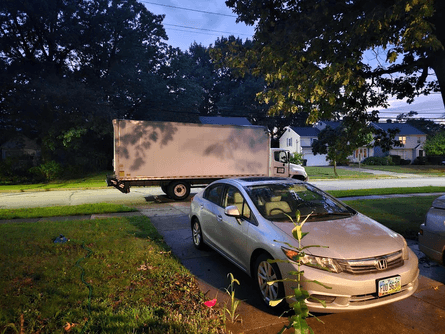 Неизвестный грузовик