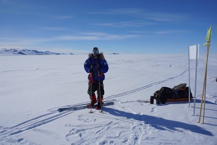 Юрис Улманис прошел на лыжах 120 километров в поддержку Украины