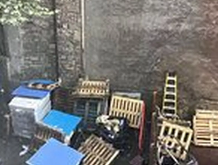 Номер в отеле Royal Leonardo с ужасным видом из окна