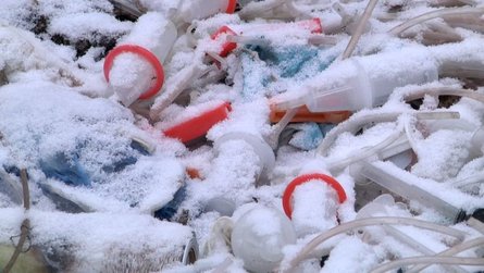 медицинские отходы, упаковки лекарств