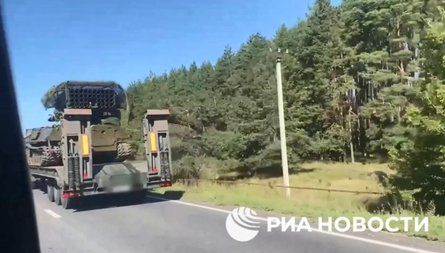 Прорив в Курській області, Курськ, техніка ЗС РФ, дорога, РСЗВ ЗС РФ