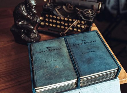 Купівля раритету, книга Наполеона Хілла, купівял книг, аукціон