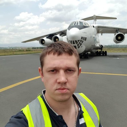 Россиянин, авиаинженер