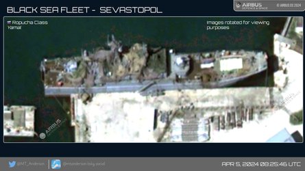 Удары по ЧФ РФ, попадание ракет, Севастополь фото, ВДК Ямал