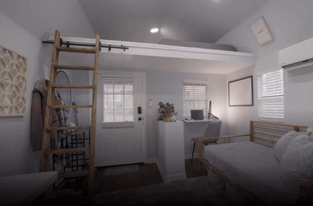 Дом в саду, аренда жилья, без платы за аренду, ипотека, жилье, дом, новый дом, сарай в саду, переделали сарай, ремонт,