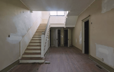 Заброшенный старинный особняк, дом, особняк, жилье, тайна старого дома, секрет особняка, убийство в особняке, пожар в доме