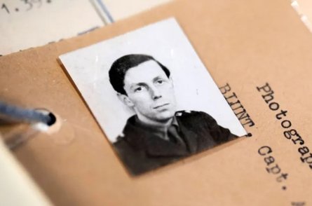 Скандал в Британии, шпион КГБ, шпион Блант