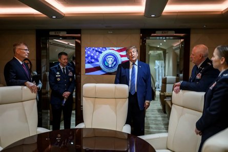 Президент США Дональд Трамп літав на новому Air Force One, який подарував Катар