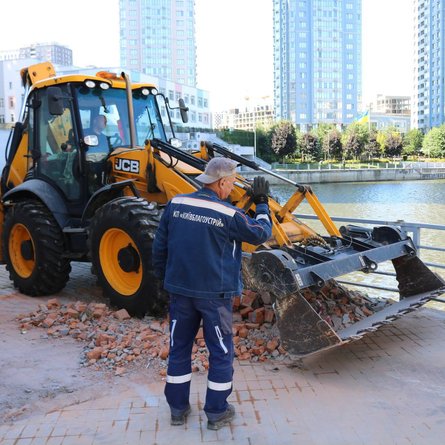 Набережна RiverStone тепер відкрита для усіх киян