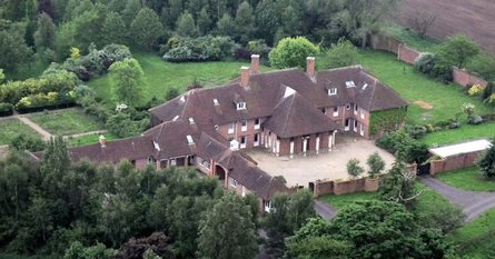 особняк, дом принца Эндрю, зять экс-президента Казахстана