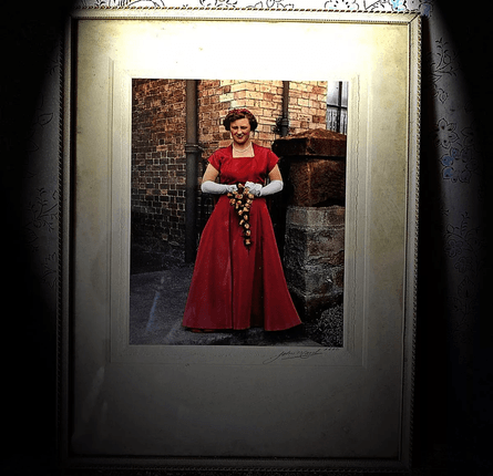 Покинутий особняк в Уельсі, маєток, особняк, дім, старовинні листи, записки, занедбана будівля, застигло в часі