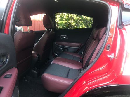 задній ряд Honda HR-V 2014-2020, салон інтер'єр Honda HR-V