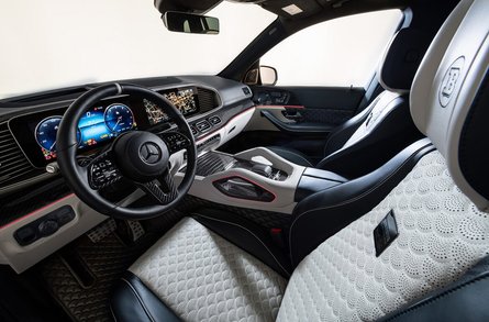 BRABUS 900 місце водія, BRABUS 900 оснащення BRABUS 900 фото, BRABUS 900 салон, BRABUS 900 особливості інтер'єру, BRABUS 900 дизайн