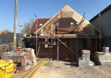 Супруги переделали гараж в дом, гараж, ремонт, дом, жилье, старый гараж, уютный дом, недорогое жилье, жилье для сына