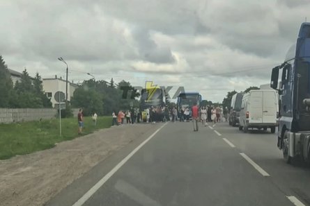 Скандал с ТЦК, блокирование трассы, военкомат, протест, мобилизация