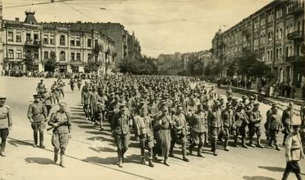 парад в киеве, ретро фото, немецкие военнопленные, пленные немцы