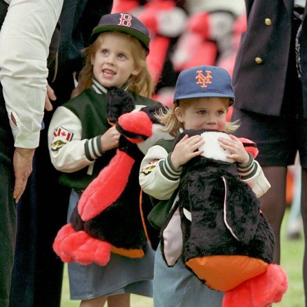 принцеса євгенія, принцеса Беатріс, дитячі фото, архівні знімки