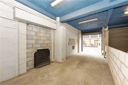 Самый дорогой гараж в Великобритании, гараж, помещение под гараж, продать гараж, не могут продать гараж, недвижимость