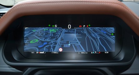 дисплей Land Rover Defender