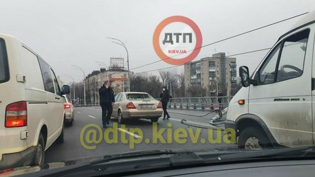 Шулявский мост, фонарь, упал