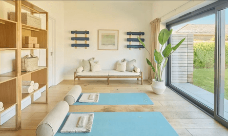 Мужчина выиграл в лотерею прибрежную виллу стоимостью 4 млн фунтов и 250 тысяч фунтов наличными