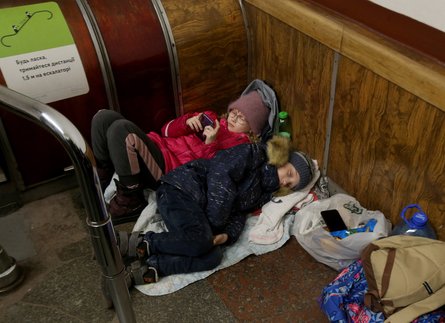 дети, метро, бомбоубежище, киевский метрополитен