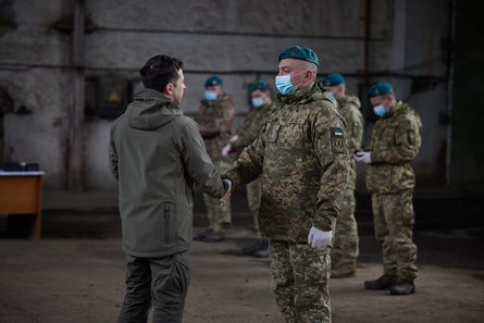 зеленский, владимир зеленский, награды, донбасс, военные