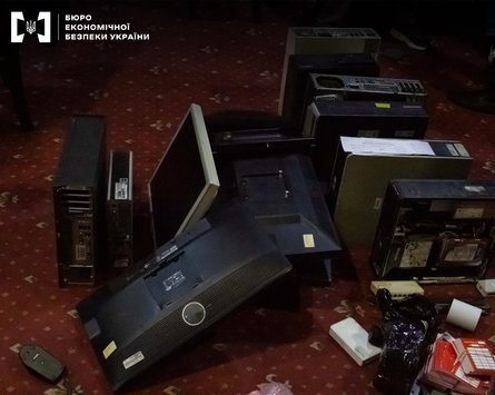 Казино, підпільний гральний заклад, Київ, столиця, правоохоронці, злочин, втеча, Бюро економічної безпеки