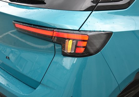 Фонари Opel Mokka 2025