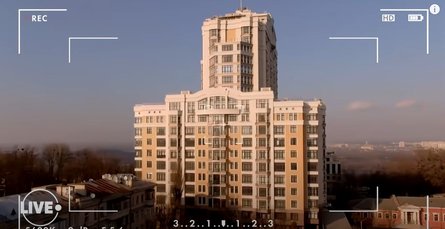 будинок-монстр на Грушевського, квартира Андрія Шевченка