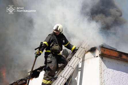 Обстрел Полтавы 3 июля вызвал пожар в жилом доме